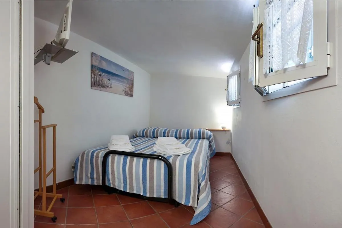 Casa Vacanze Enzo Capoliveri Tatil Evi
